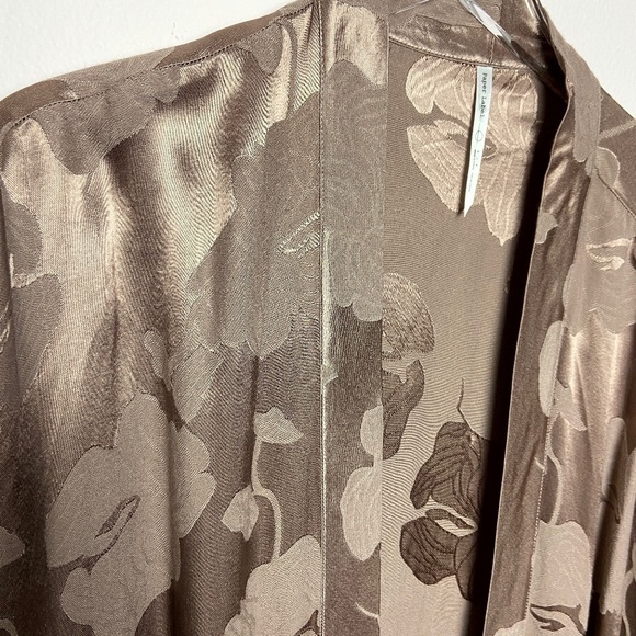 PAPER LABEL | Palm Design Open Front Drapey Kimono - Picture 5 of 8